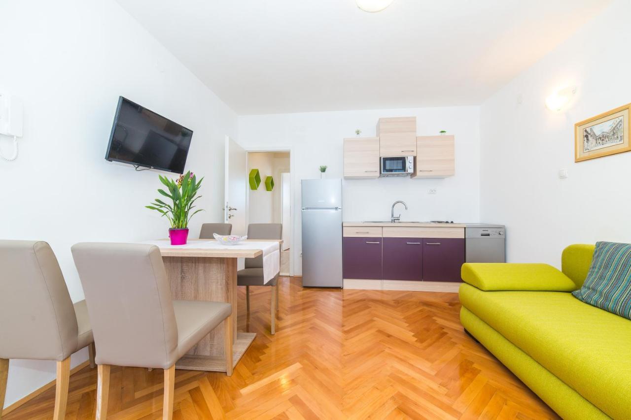 Apartman Dodo Apartment สปลิท ภายนอก รูปภาพ